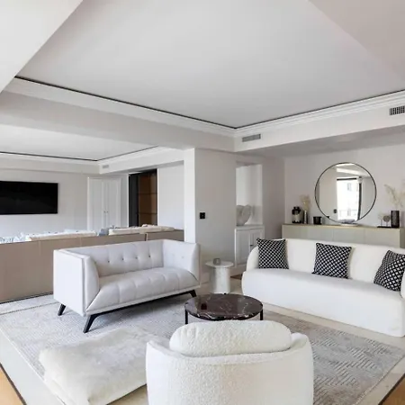 Semesterbostad Carlton Riviera -